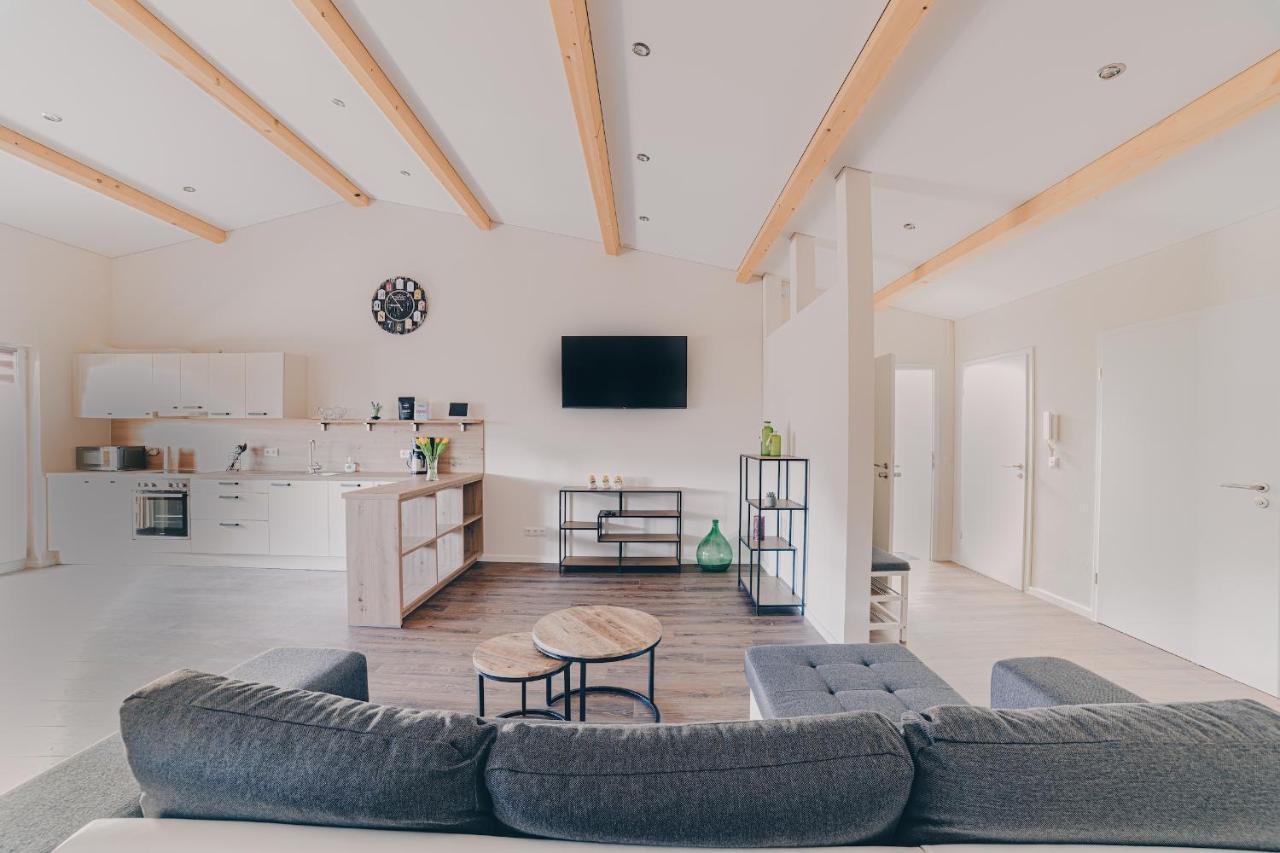 Grosse Ferienwohnung Mit Balkon Und Perfekter Lage Eggenthal Buitenkant foto