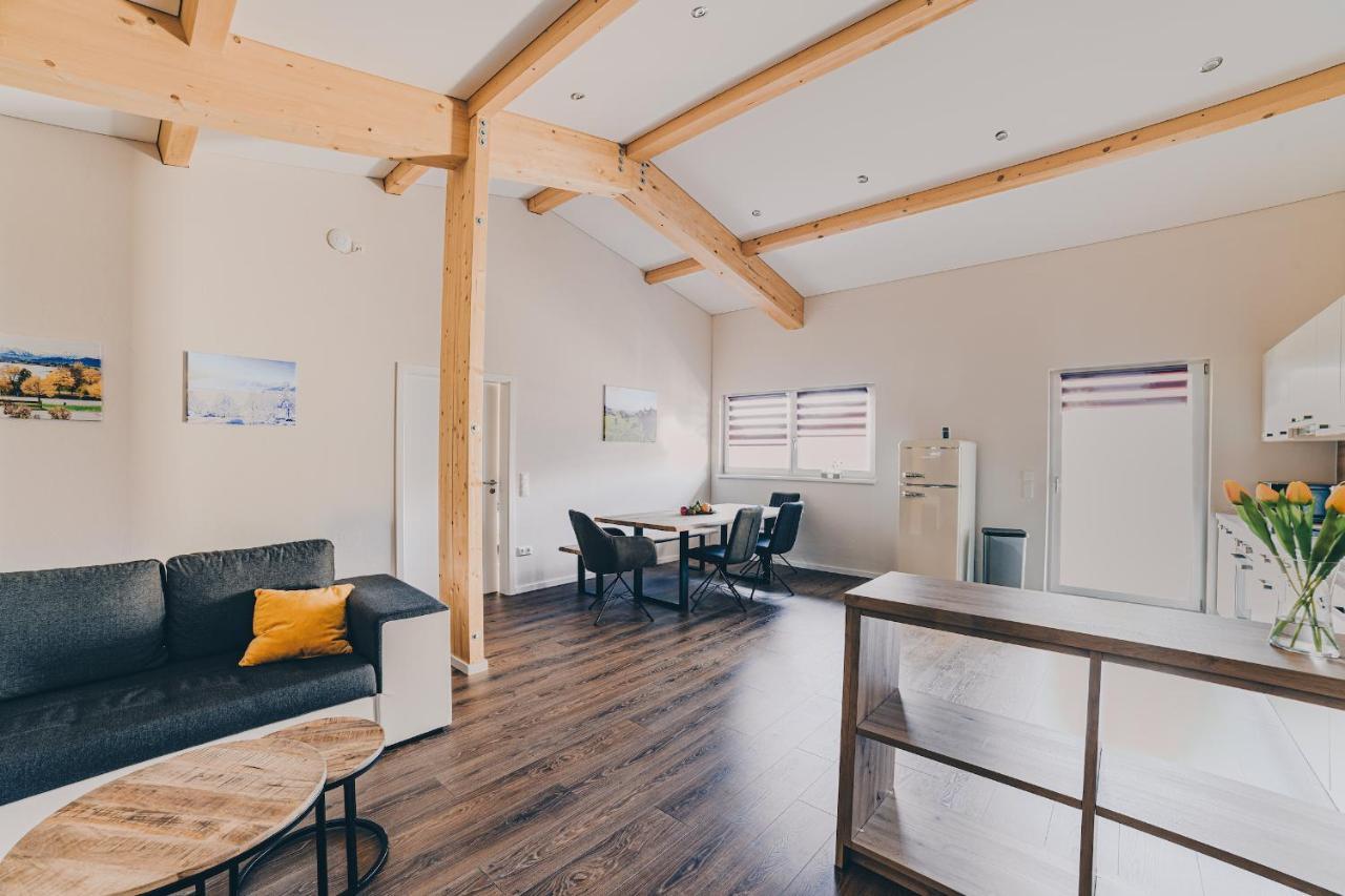 Grosse Ferienwohnung Mit Balkon Und Perfekter Lage Eggenthal Buitenkant foto
